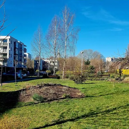 Apartment 3 Pokojowe Mieszkanie Z Balkonem I Miejscem Parkingowym, Centrum