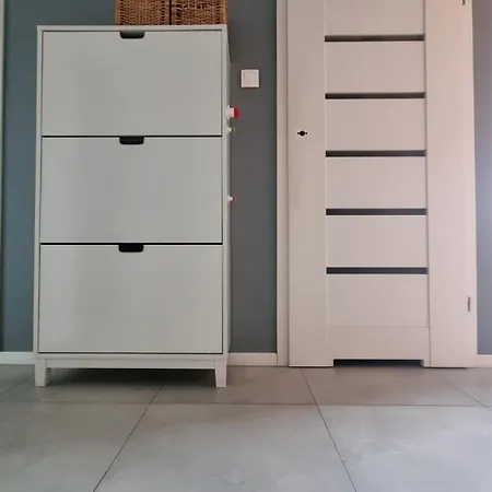 Apartment 3 Pokojowe Mieszkanie Z Balkonem I Miejscem Parkingowym, Centrum