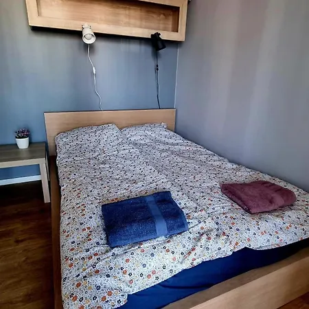 Apartment 3 Pokojowe Mieszkanie Z Balkonem I Miejscem Parkingowym, Centrum Lodz (Lodz)