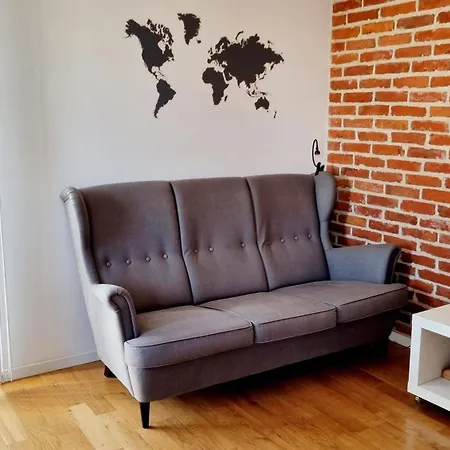 Komfortowe Rodzinne Mieszkanie Z Balkonem I Miejscem Parkingowym, Centrum Apartman