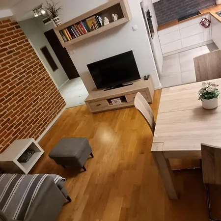 3 Pokojowe Mieszkanie Z Balkonem I Miejscem Parkingowym, Centrum Apartment Lodz (Lodz)