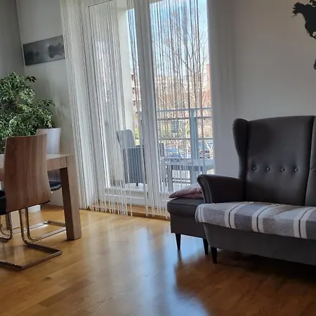 Komfortowe Rodzinne Mieszkanie Z Balkonem I Miejscem Parkingowym, Centrum