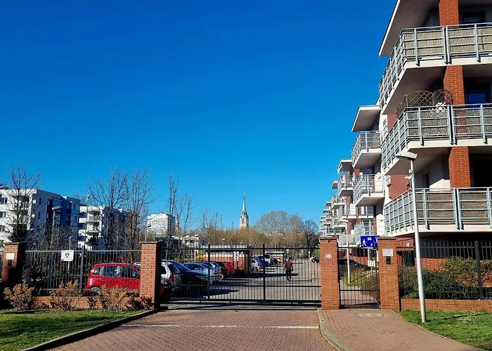 Komfortowe Rodzinne Mieszkanie Z Balkonem I Miejscem Parkingowym, Centrum Łódź