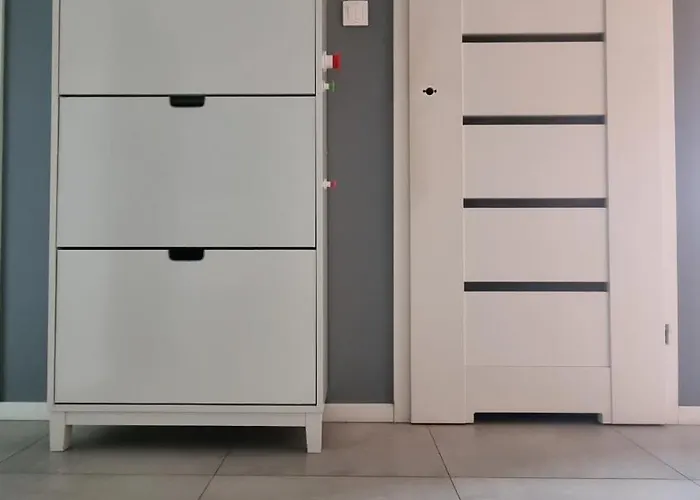 Apartament Komfortowe Rodzinne Mieszkanie Z Balkonem I Miejscem Parkingowym, Centrum