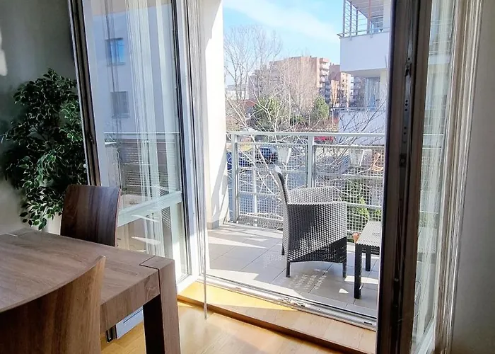 Komfortowe Rodzinne Mieszkanie Z Balkonem I Miejscem Parkingowym, Centrum Łódź