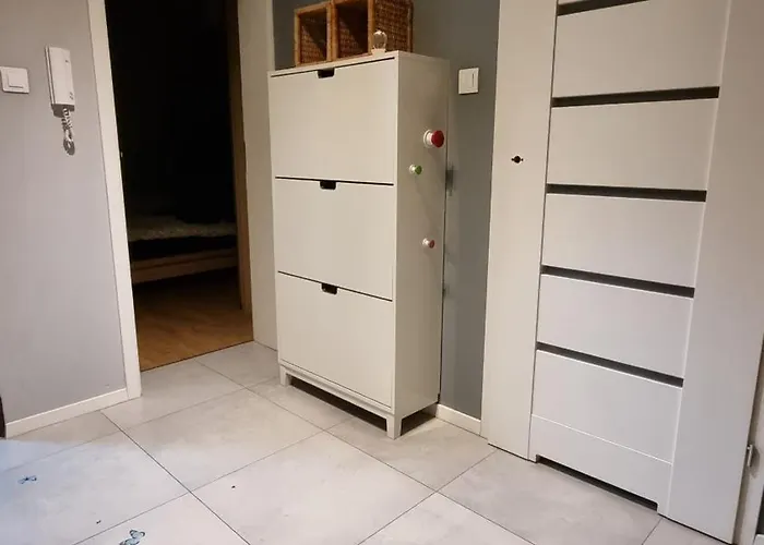 Komfortowe Rodzinne Mieszkanie Z Balkonem I Miejscem Parkingowym, Centrum *