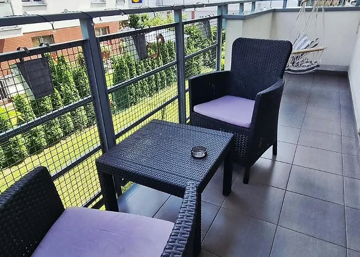 Apartament Komfortowe Rodzinne Mieszkanie Z Balkonem I Miejscem Parkingowym, Centrum *